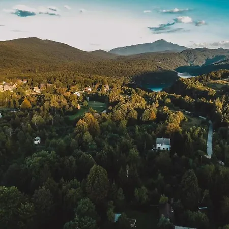 On Pa Man Near Lucina *