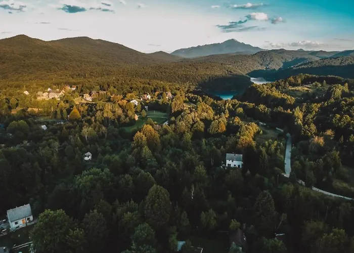 On Pa Man Near Lucina *